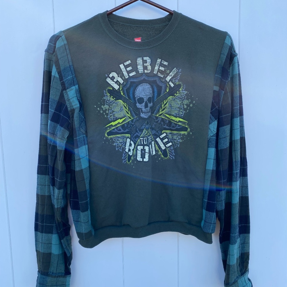 Hoodie Rebel to the bone